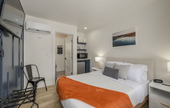 The Flats – Perfect Location, 5 Min to Lake CDA & Kootenai Hospital