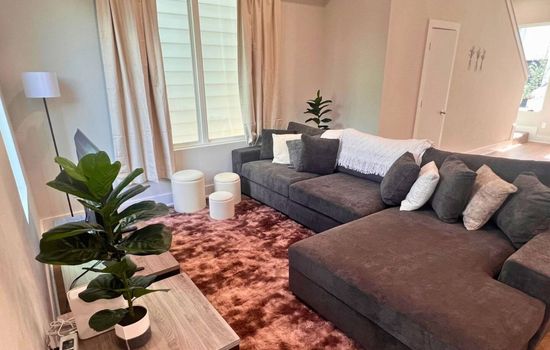 Gated 3BR Home 10 Mins Downtown